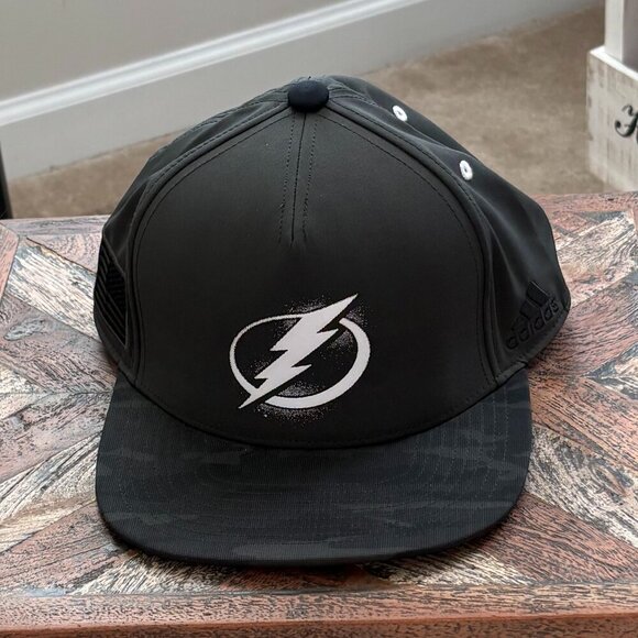adidas Other - Bongo Tampa Bay Lightning Hockey Ball Cap and XL T-Shirt